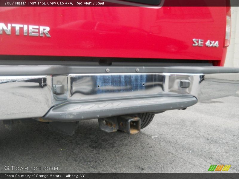 Red Alert / Steel 2007 Nissan Frontier SE Crew Cab 4x4