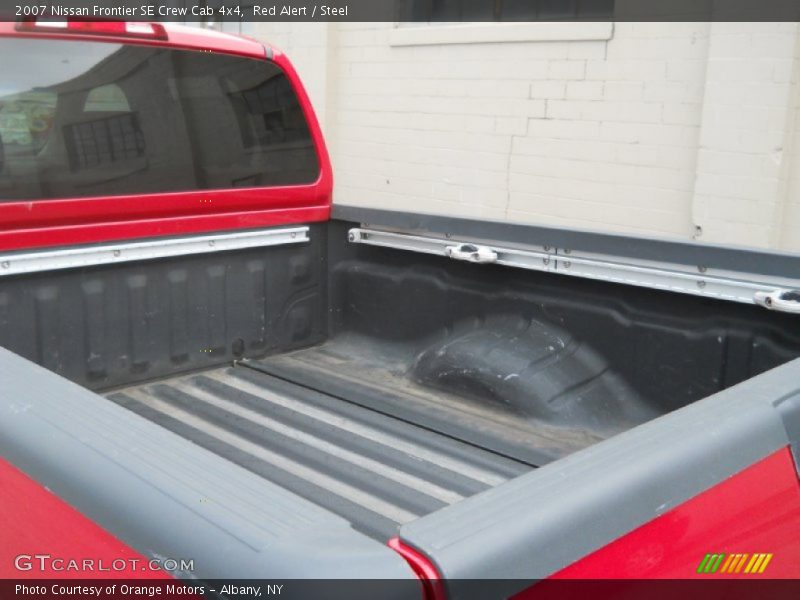 Red Alert / Steel 2007 Nissan Frontier SE Crew Cab 4x4