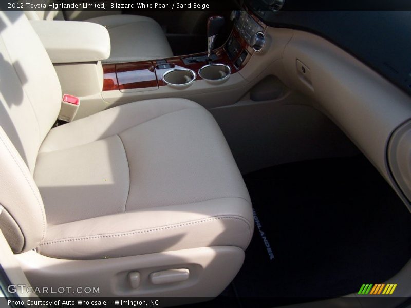 Blizzard White Pearl / Sand Beige 2012 Toyota Highlander Limited