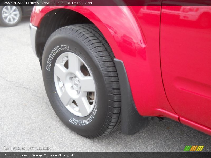 Red Alert / Steel 2007 Nissan Frontier SE Crew Cab 4x4