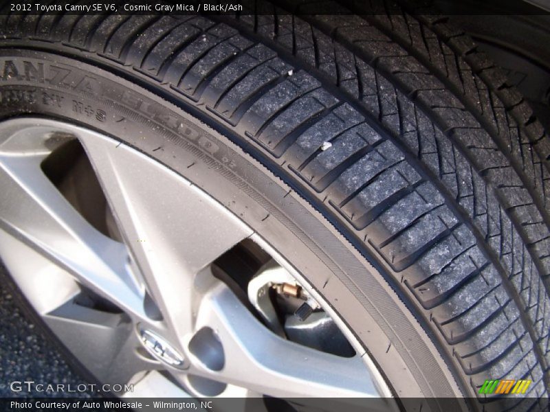 Cosmic Gray Mica / Black/Ash 2012 Toyota Camry SE V6