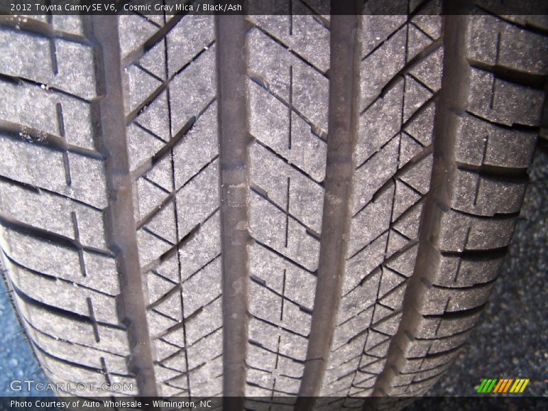 Cosmic Gray Mica / Black/Ash 2012 Toyota Camry SE V6