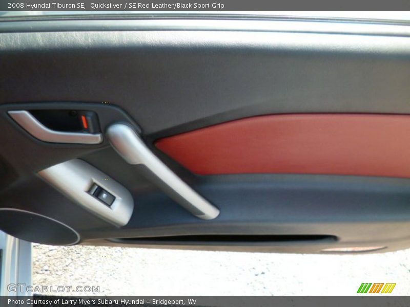Quicksilver / SE Red Leather/Black Sport Grip 2008 Hyundai Tiburon SE