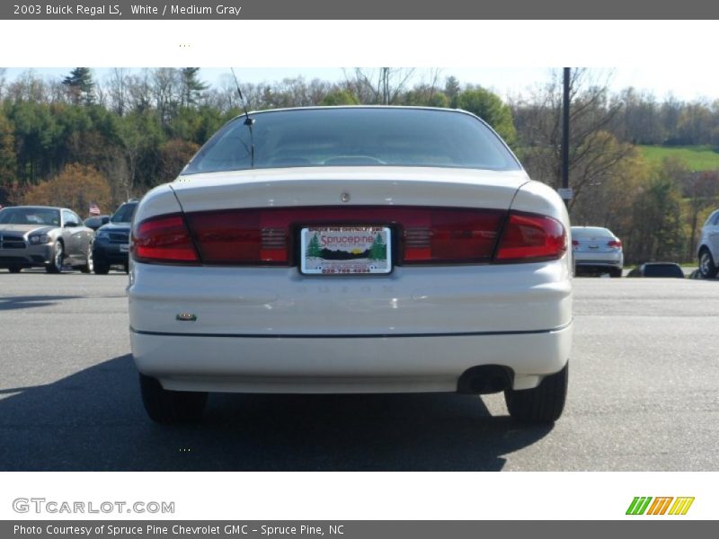 White / Medium Gray 2003 Buick Regal LS