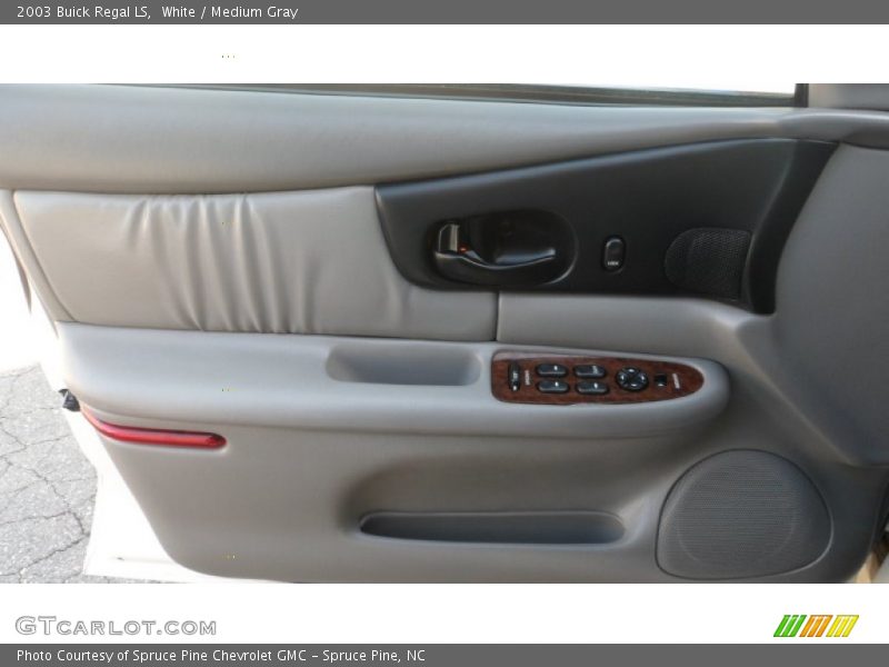 White / Medium Gray 2003 Buick Regal LS