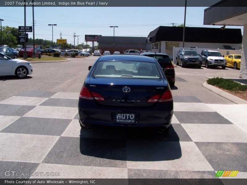 Indigo Ink Blue Pearl / Ivory 2007 Toyota Avalon Limited