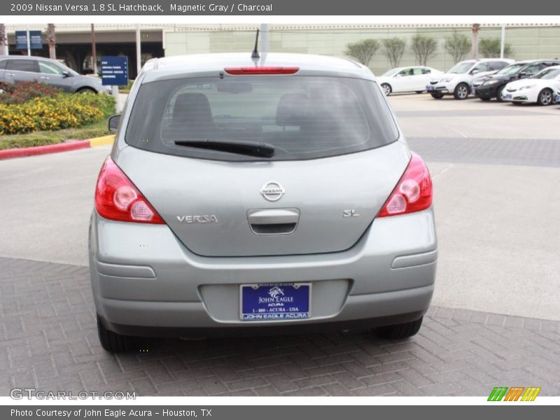 Magnetic Gray / Charcoal 2009 Nissan Versa 1.8 SL Hatchback