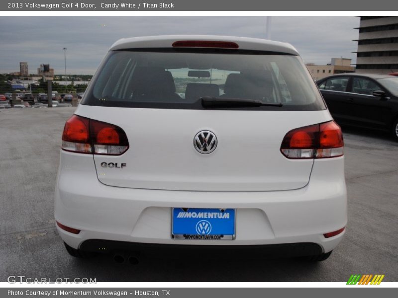 Candy White / Titan Black 2013 Volkswagen Golf 4 Door