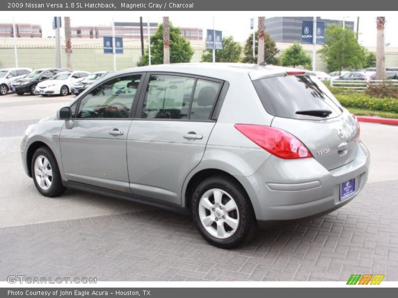 Magnetic Gray / Charcoal 2009 Nissan Versa 1.8 SL Hatchback