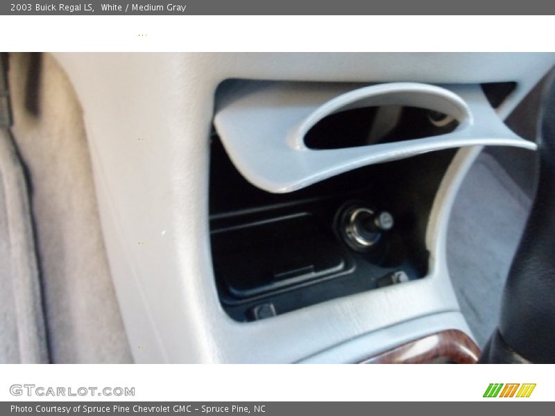 White / Medium Gray 2003 Buick Regal LS