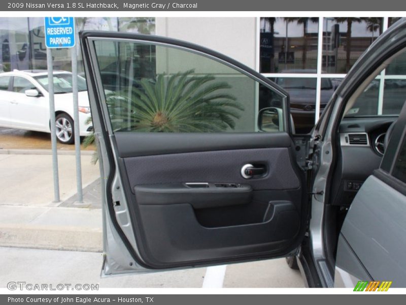 Magnetic Gray / Charcoal 2009 Nissan Versa 1.8 SL Hatchback