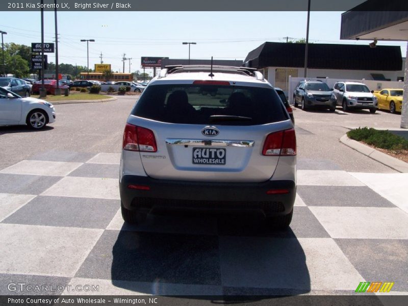 Bright Silver / Black 2011 Kia Sorento LX