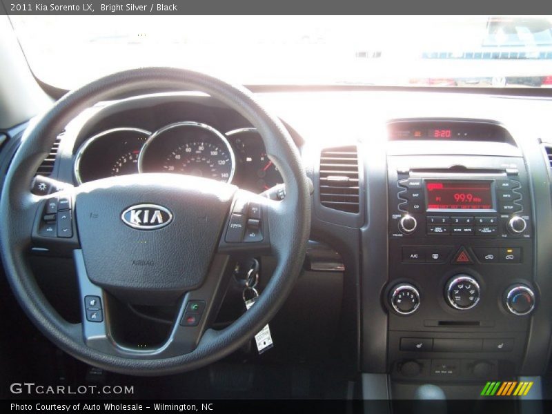 Bright Silver / Black 2011 Kia Sorento LX