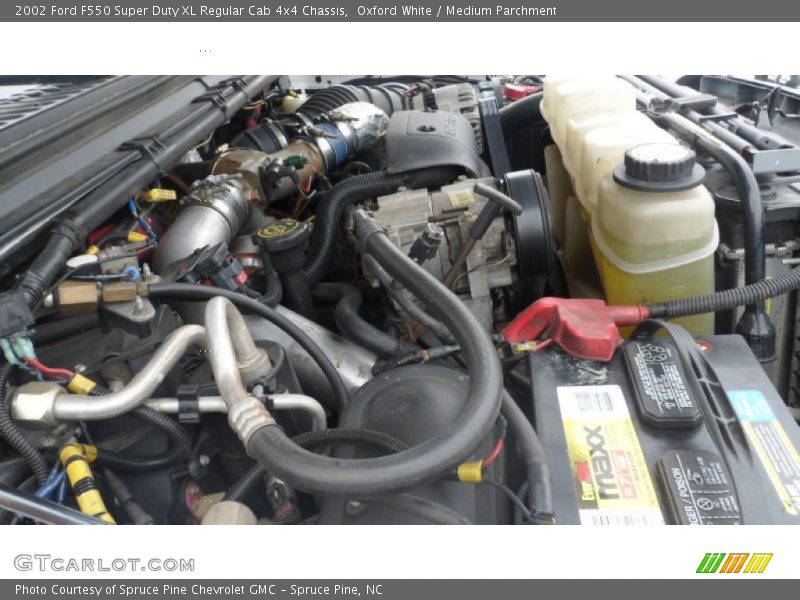 Oxford White / Medium Parchment 2002 Ford F550 Super Duty XL Regular Cab 4x4 Chassis