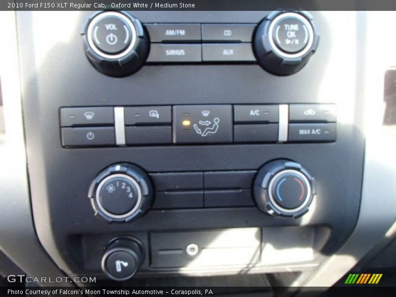 Oxford White / Medium Stone 2010 Ford F150 XLT Regular Cab