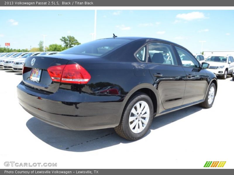 Black / Titan Black 2013 Volkswagen Passat 2.5L S