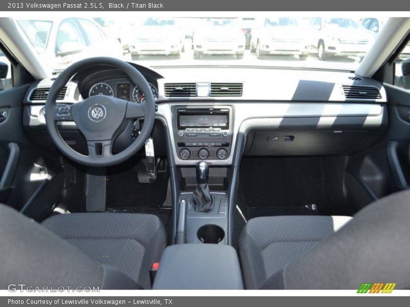 Black / Titan Black 2013 Volkswagen Passat 2.5L S