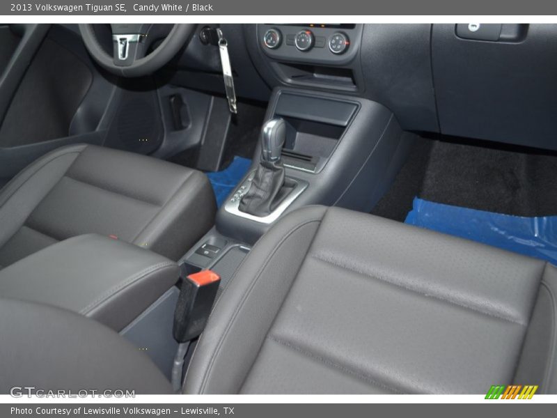 Candy White / Black 2013 Volkswagen Tiguan SE