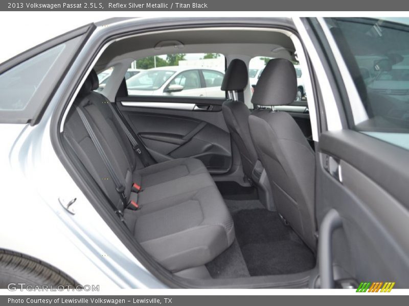 Reflex Silver Metallic / Titan Black 2013 Volkswagen Passat 2.5L S