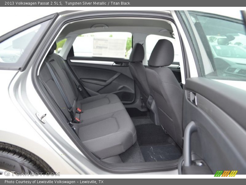 Tungsten Silver Metallic / Titan Black 2013 Volkswagen Passat 2.5L S