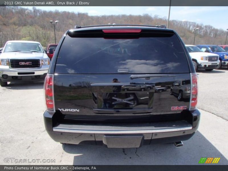 Onyx Black / Ebony 2013 GMC Yukon Denali AWD