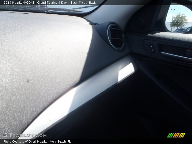 Black Mica / Black 2013 Mazda MAZDA3 i Grand Touring 4 Door