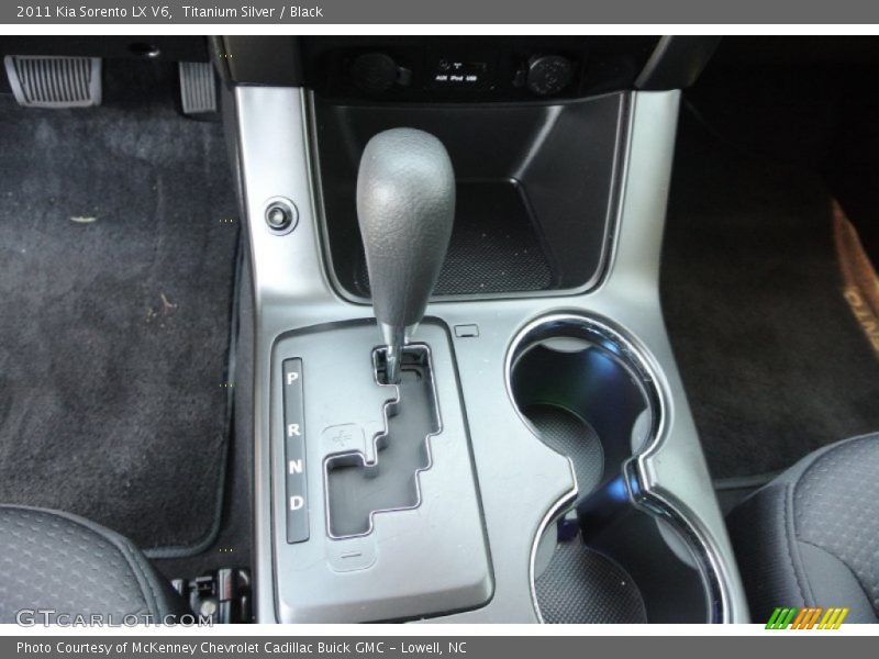 Titanium Silver / Black 2011 Kia Sorento LX V6