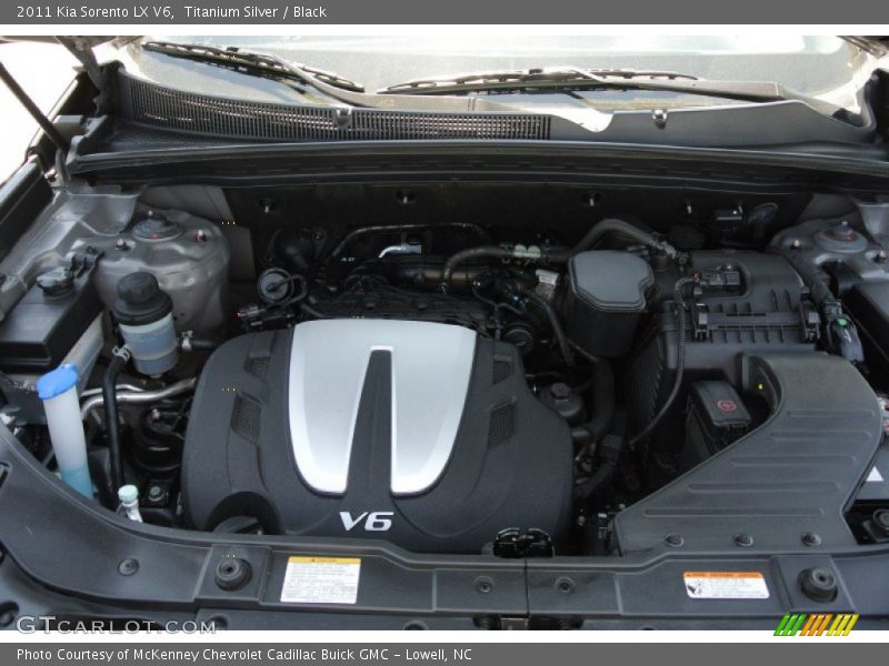 Titanium Silver / Black 2011 Kia Sorento LX V6