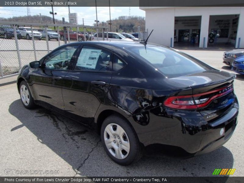 Pitch Black / Black 2013 Dodge Dart SE