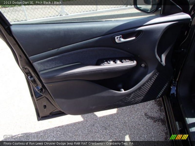 Pitch Black / Black 2013 Dodge Dart SE