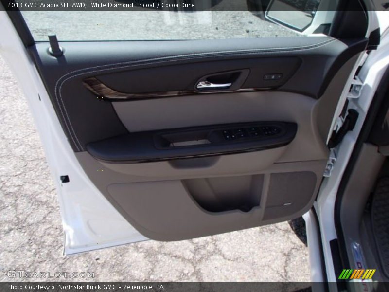 White Diamond Tricoat / Cocoa Dune 2013 GMC Acadia SLE AWD