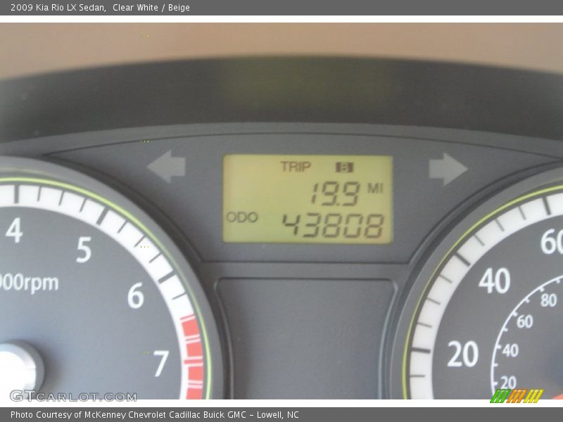 Clear White / Beige 2009 Kia Rio LX Sedan