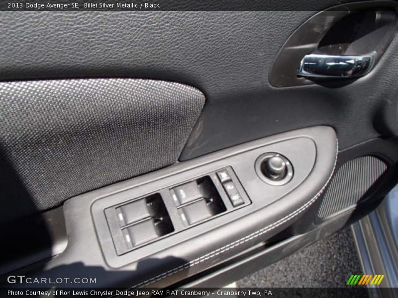 Billet Silver Metallic / Black 2013 Dodge Avenger SE