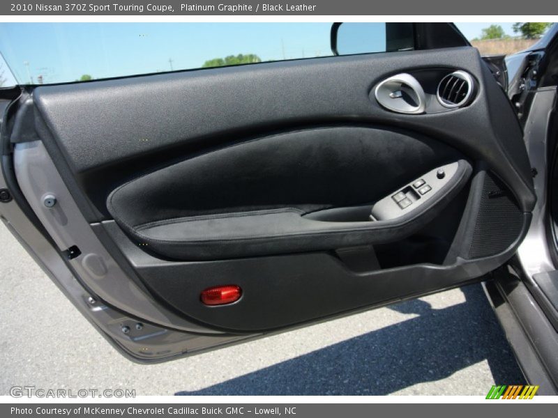 Door Panel of 2010 370Z Sport Touring Coupe