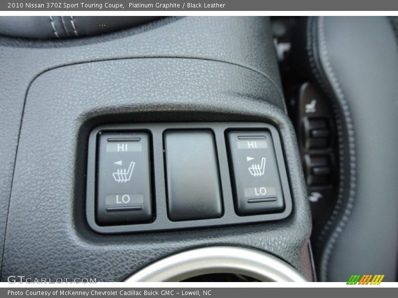 Controls of 2010 370Z Sport Touring Coupe