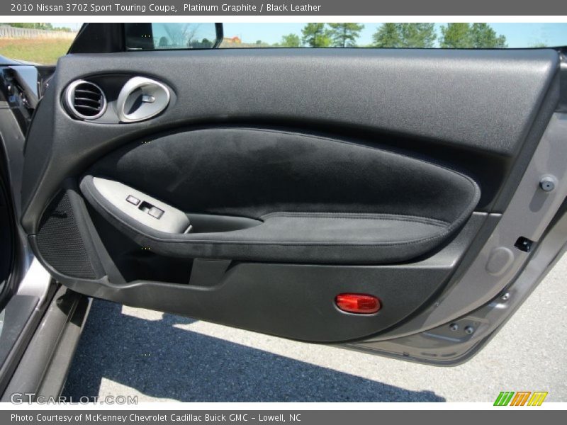 Door Panel of 2010 370Z Sport Touring Coupe