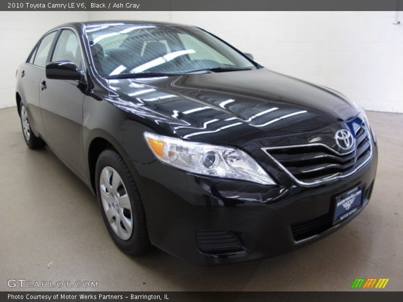 Black / Ash Gray 2010 Toyota Camry LE V6