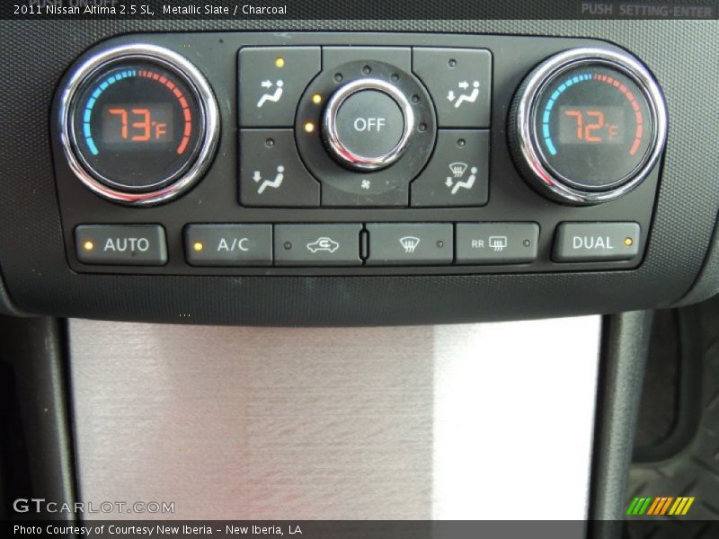 Controls of 2011 Altima 2.5 SL