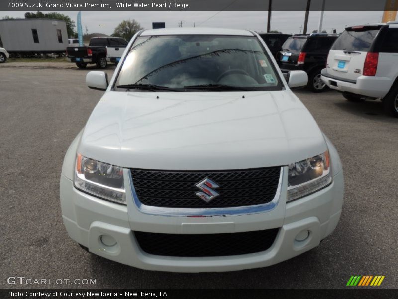 White Water Pearl / Beige 2009 Suzuki Grand Vitara Premium