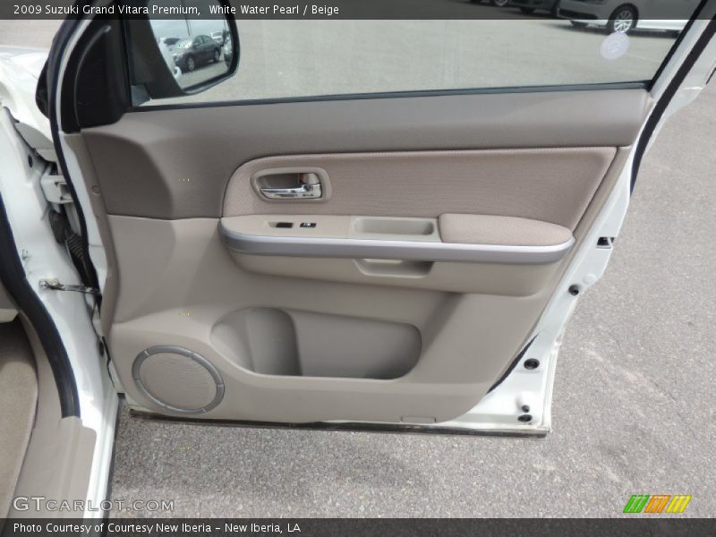 Door Panel of 2009 Grand Vitara Premium