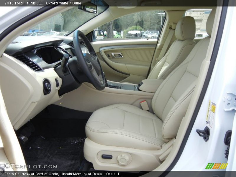 Oxford White / Dune 2013 Ford Taurus SEL