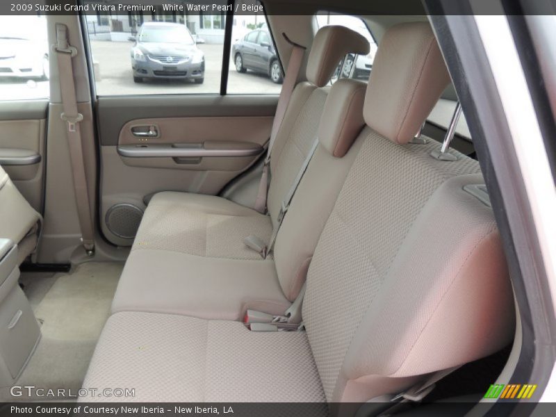 White Water Pearl / Beige 2009 Suzuki Grand Vitara Premium