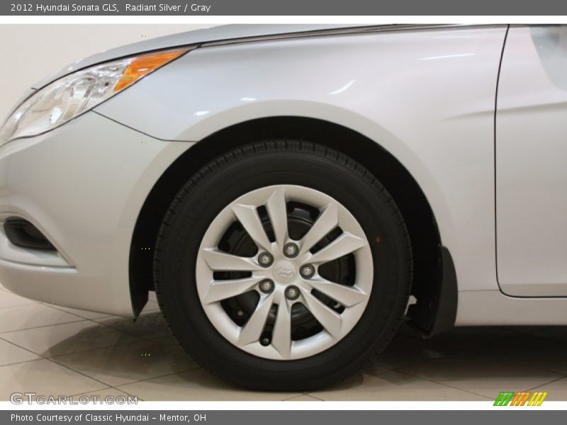 Radiant Silver / Gray 2012 Hyundai Sonata GLS