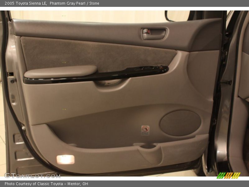 Phantom Gray Pearl / Stone 2005 Toyota Sienna LE