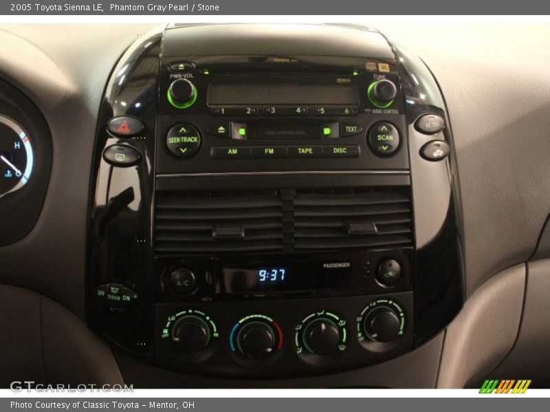 Controls of 2005 Sienna LE