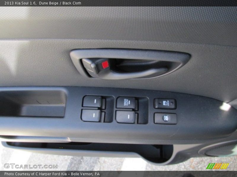 Dune Beige / Black Cloth 2013 Kia Soul 1.6
