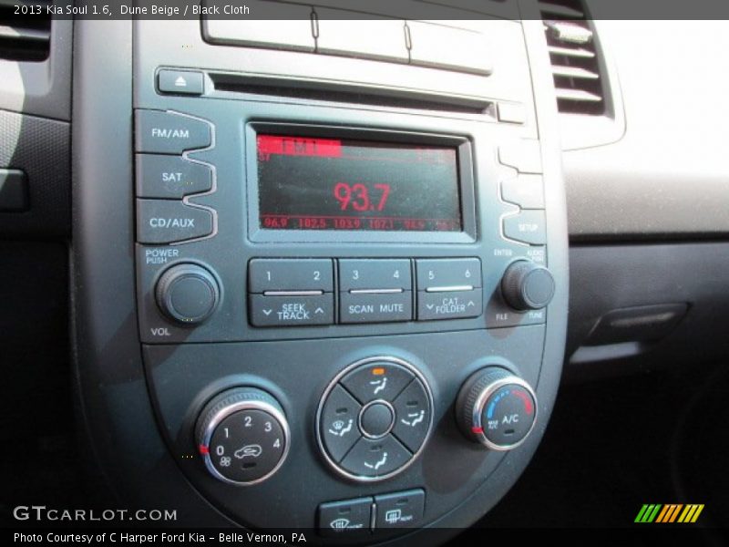 Dune Beige / Black Cloth 2013 Kia Soul 1.6