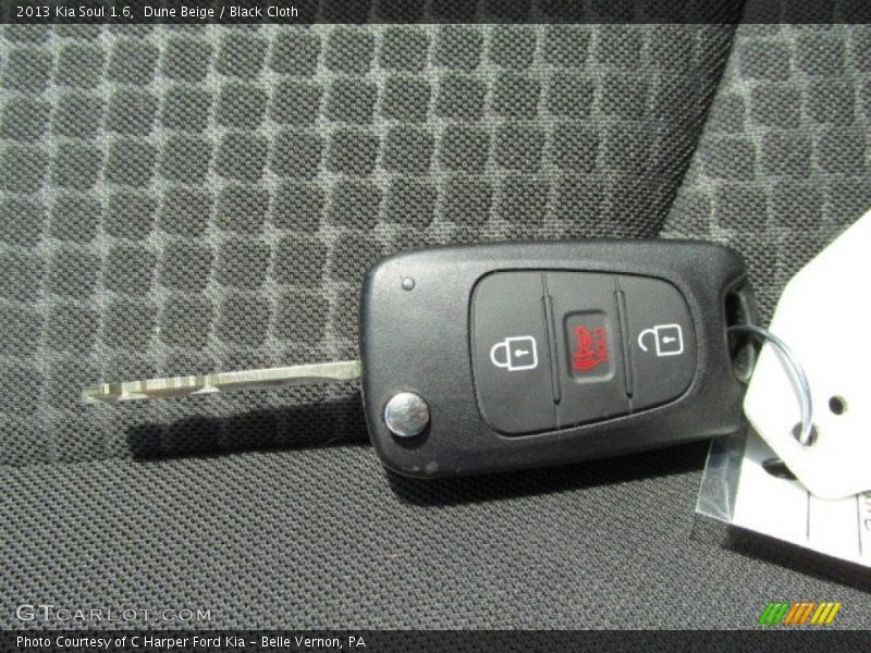 Dune Beige / Black Cloth 2013 Kia Soul 1.6
