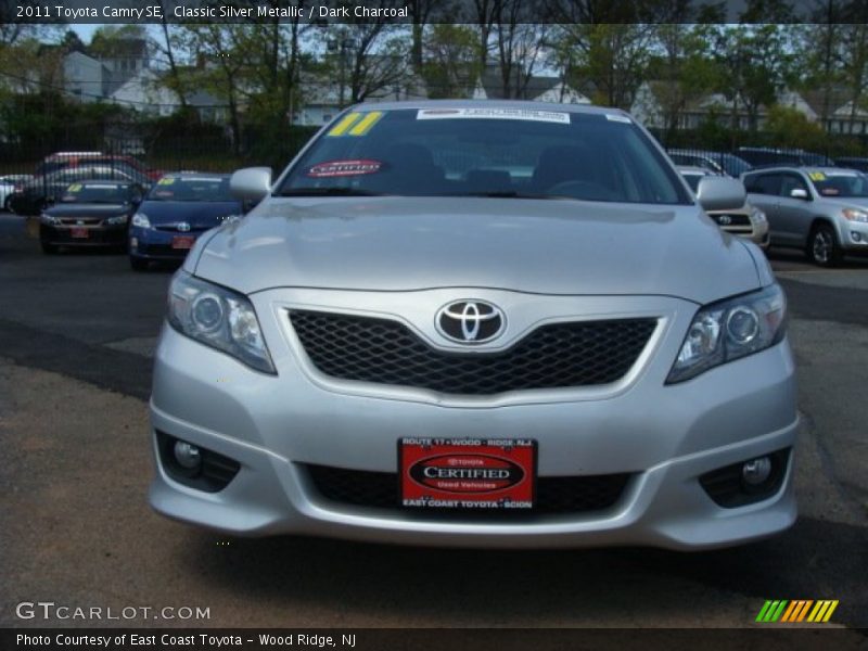 Classic Silver Metallic / Dark Charcoal 2011 Toyota Camry SE
