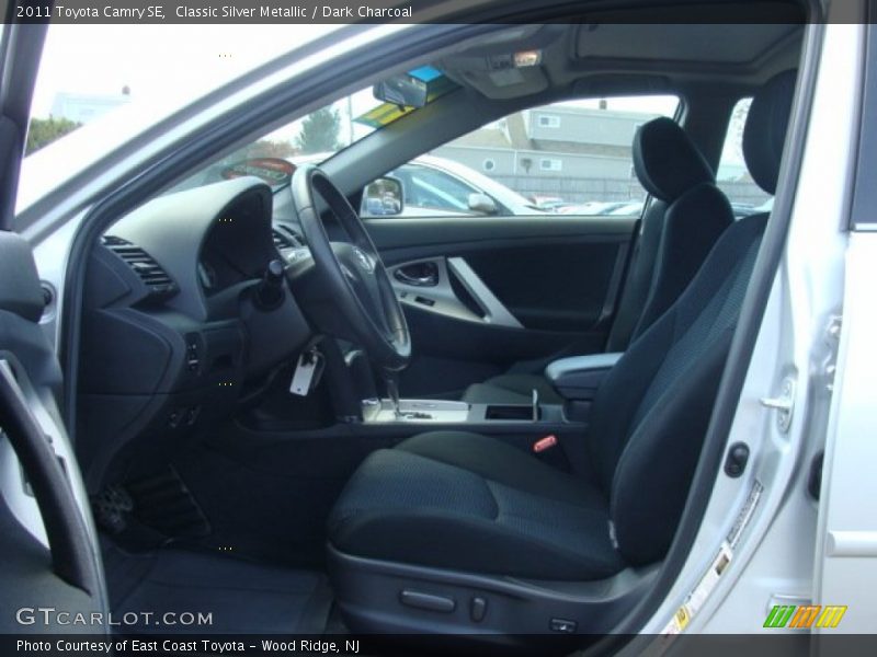 Classic Silver Metallic / Dark Charcoal 2011 Toyota Camry SE